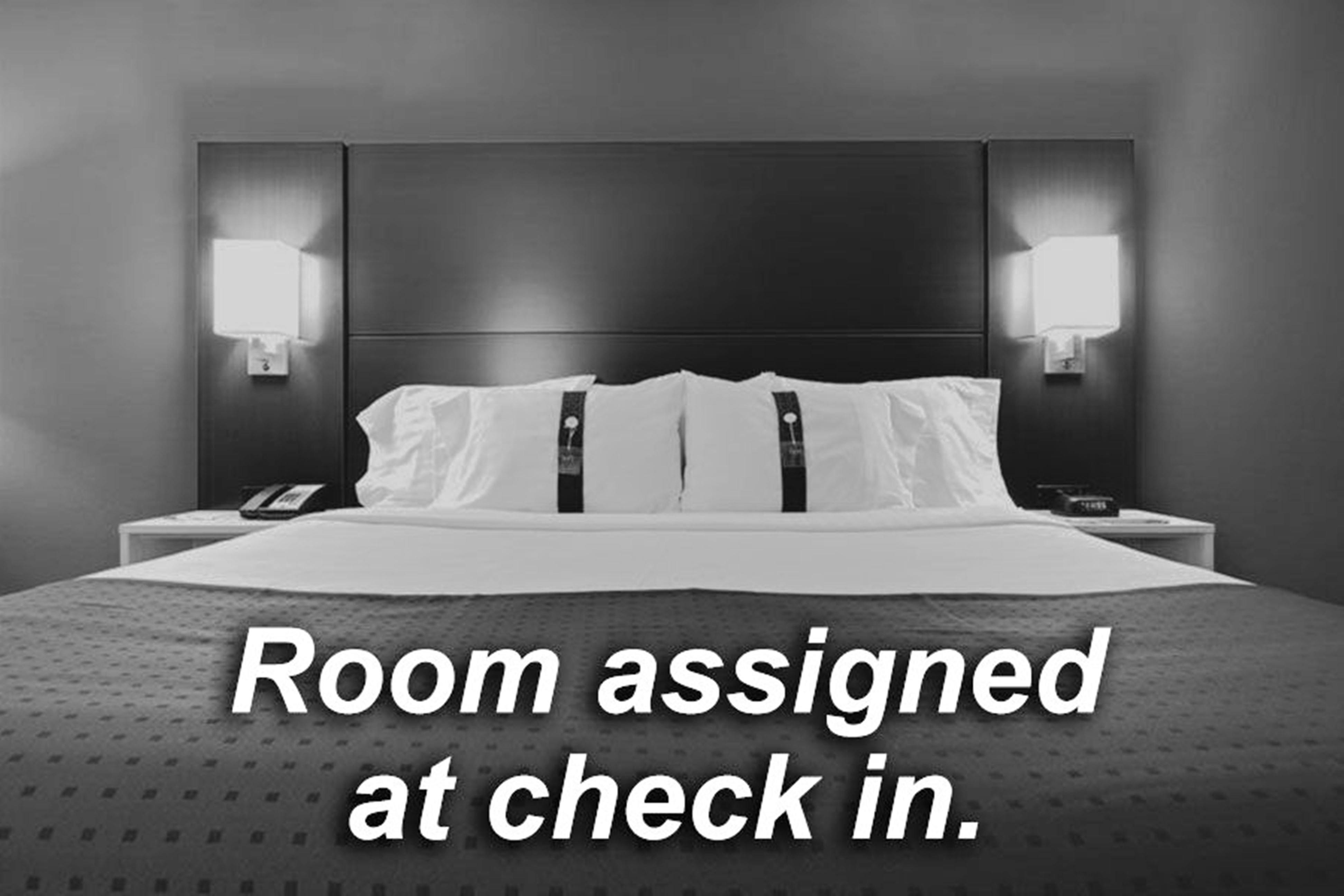 Holiday Inn Express And Suites Calgary By Ihg Extérieur photo