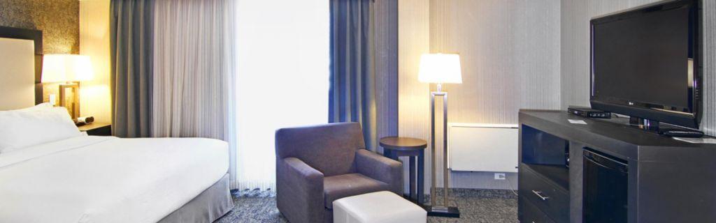 Holiday Inn Express And Suites Calgary By Ihg Extérieur photo