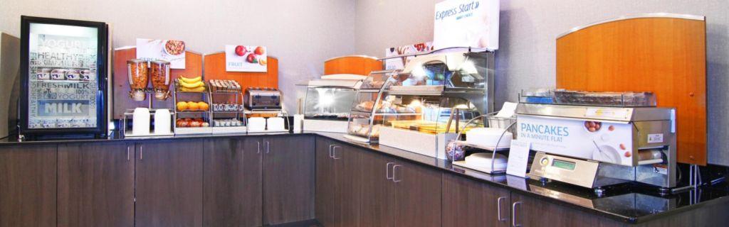 Holiday Inn Express And Suites Calgary By Ihg Extérieur photo