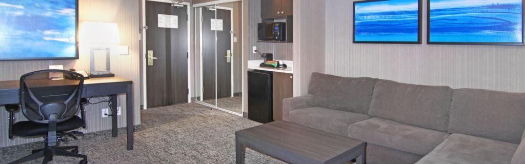 Holiday Inn Express And Suites Calgary By Ihg Extérieur photo